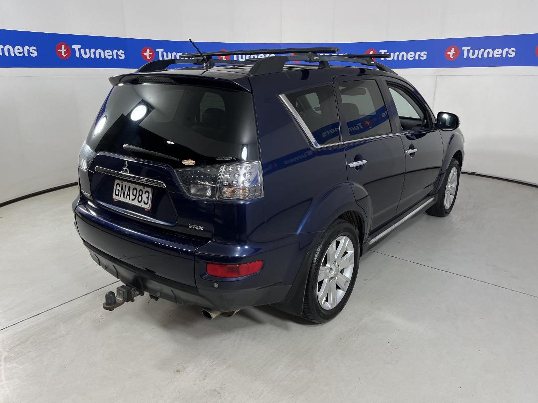 Photo '7' of Mitsubishi Outlander