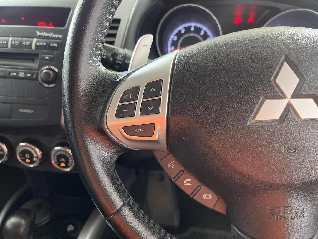 Photo '26' of Mitsubishi Outlander