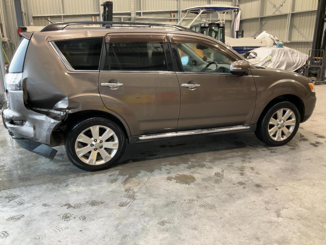 Photo '8' of Mitsubishi Outlander VRX