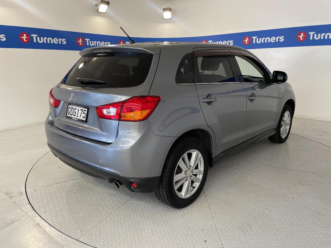 Photo '7' of Mitsubishi RVR