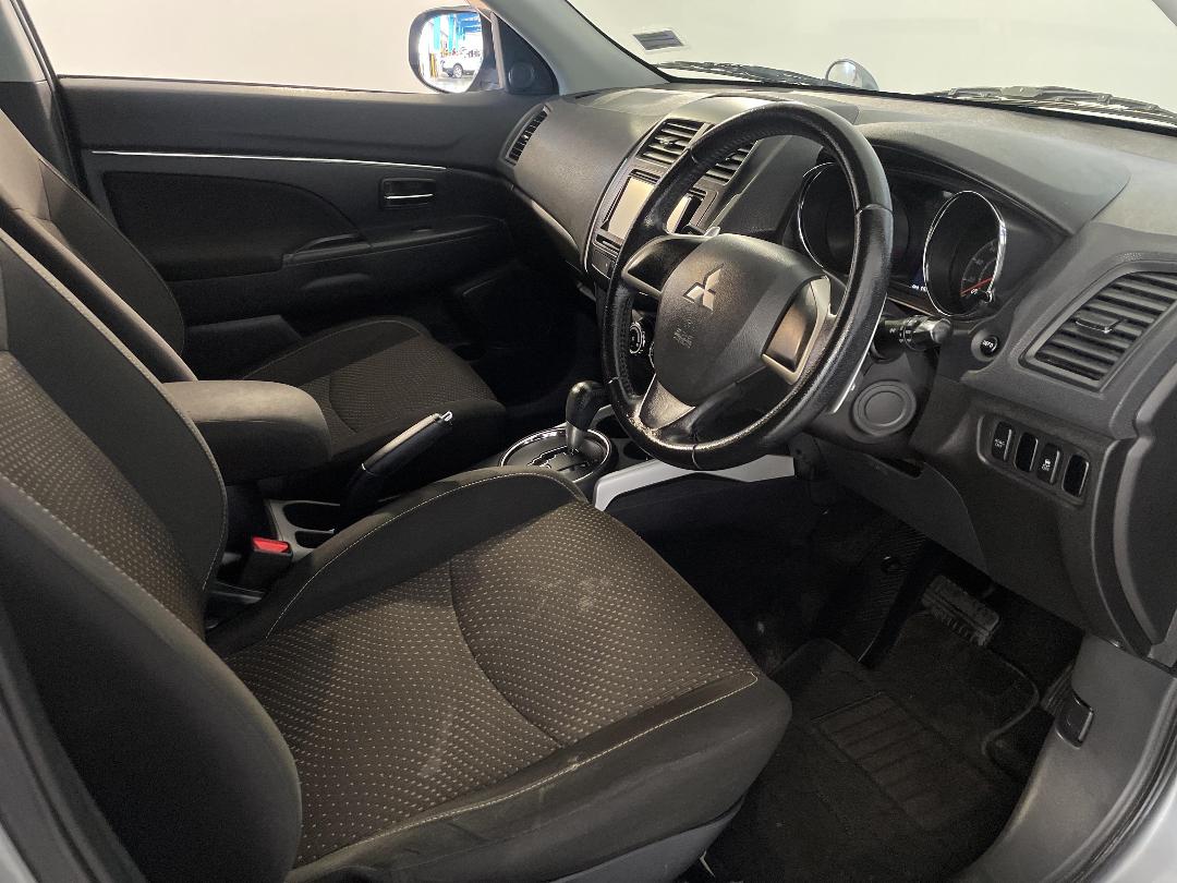 Photo '16' of Mitsubishi RVR