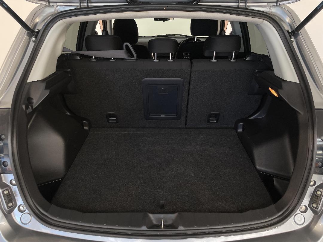 Photo '14' of Mitsubishi RVR