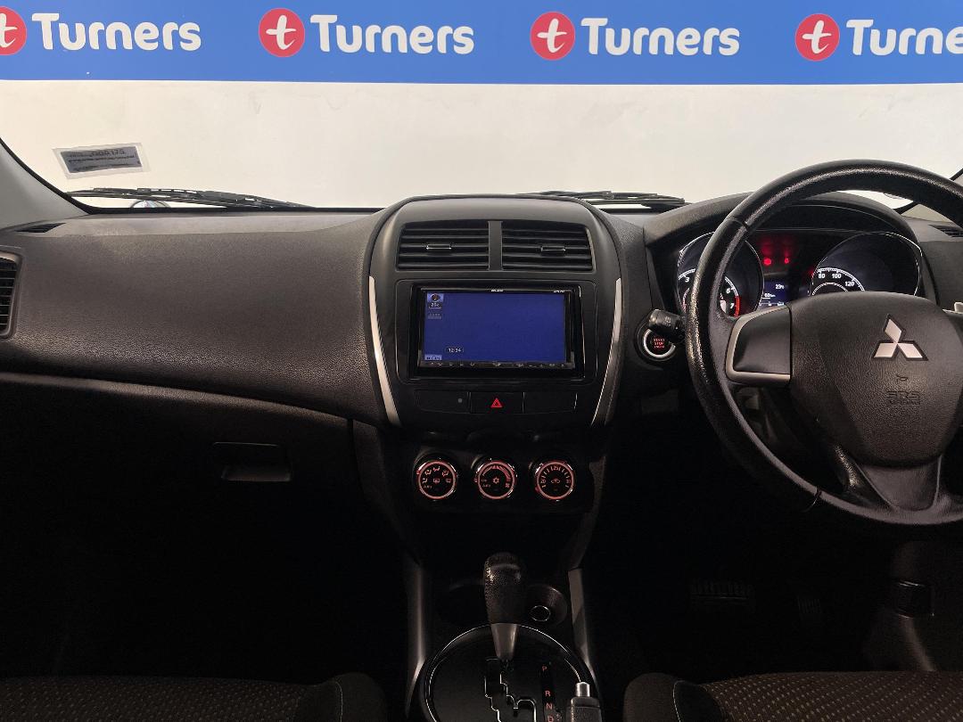 Photo '18' of Mitsubishi RVR