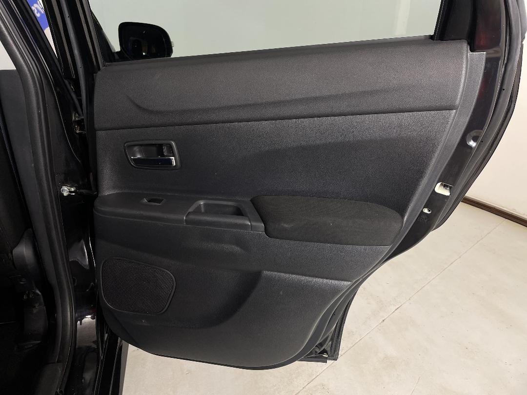 Photo '19' of Mitsubishi RVR Photo '19' of Mitsubishi RVR