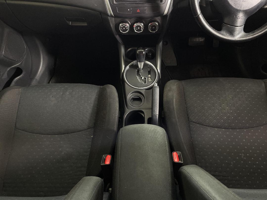 Photo '18' of Mitsubishi RVR Photo '18' of Mitsubishi RVR