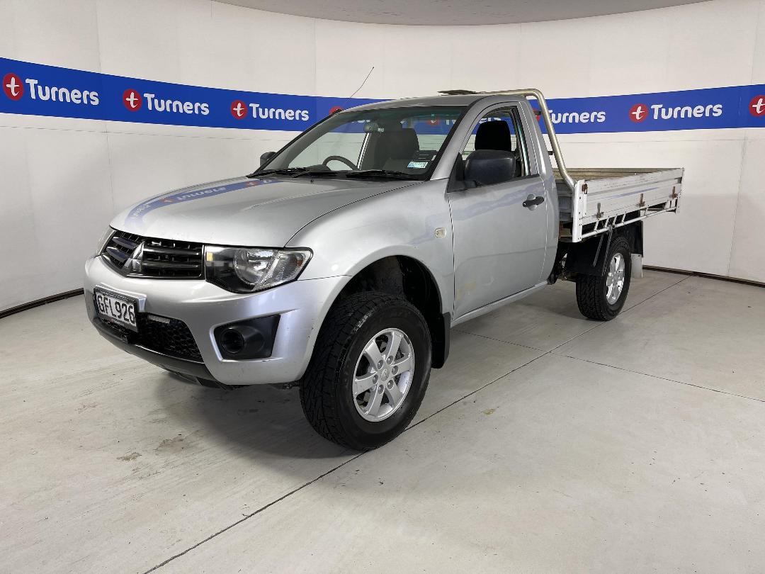 Photo '4' of Mitsubishi Triton