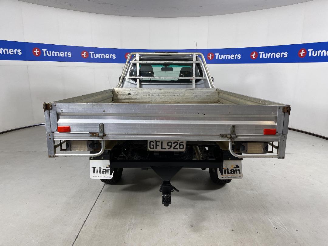 Photo '6' of Mitsubishi Triton