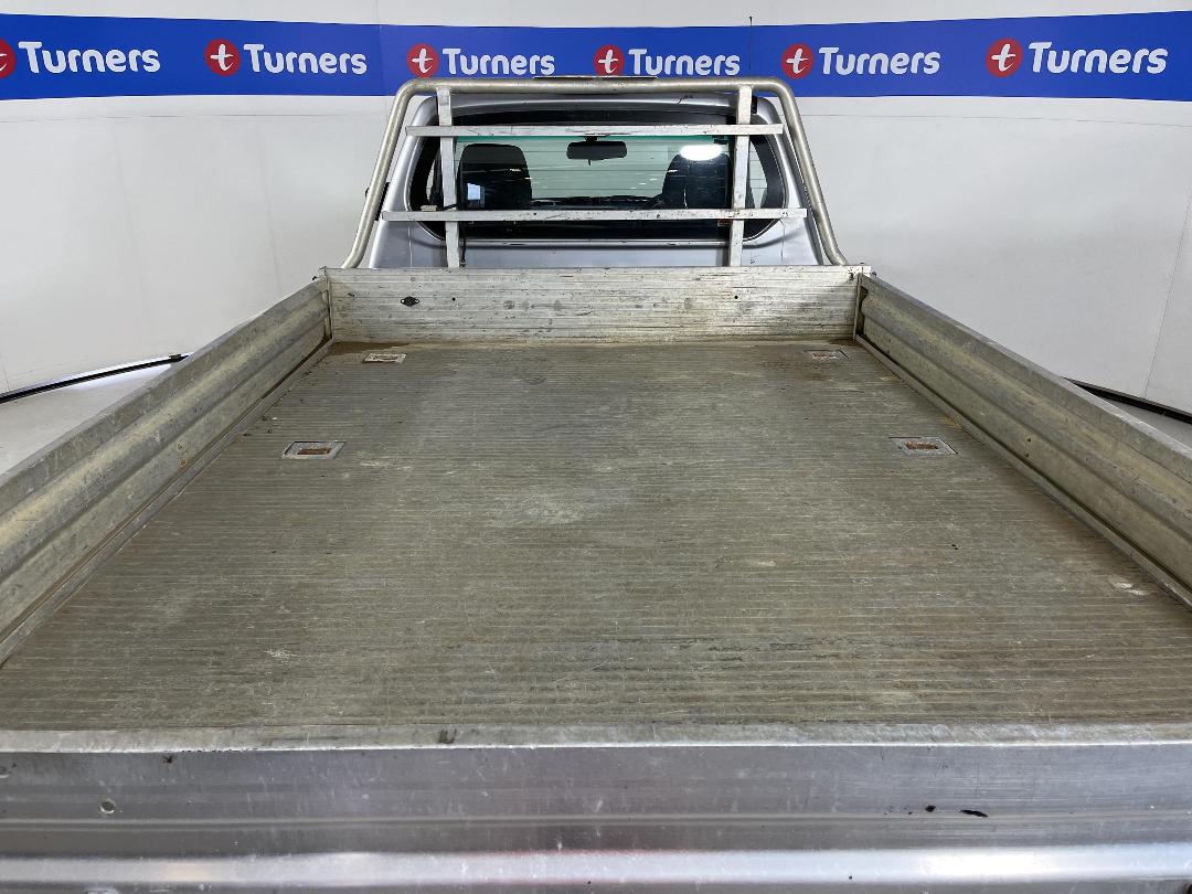 Photo '14' of Mitsubishi Triton