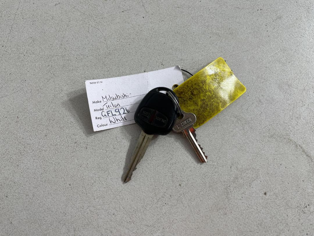 Photo '20' of Mitsubishi Triton