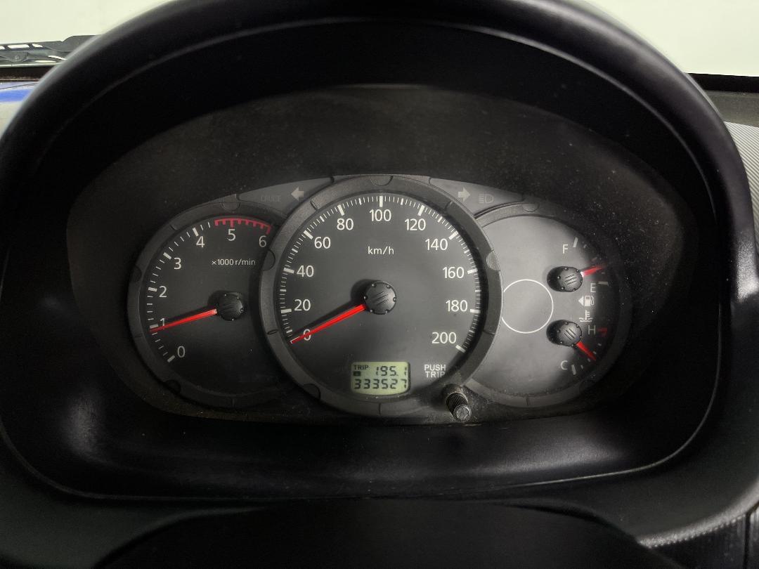 Photo '19' of Mitsubishi Triton