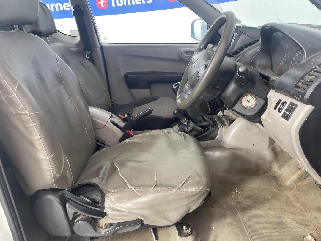 Photo '14' of Mitsubishi Triton Club CC GL Photo '14' of Mitsubishi Triton Club CC GL