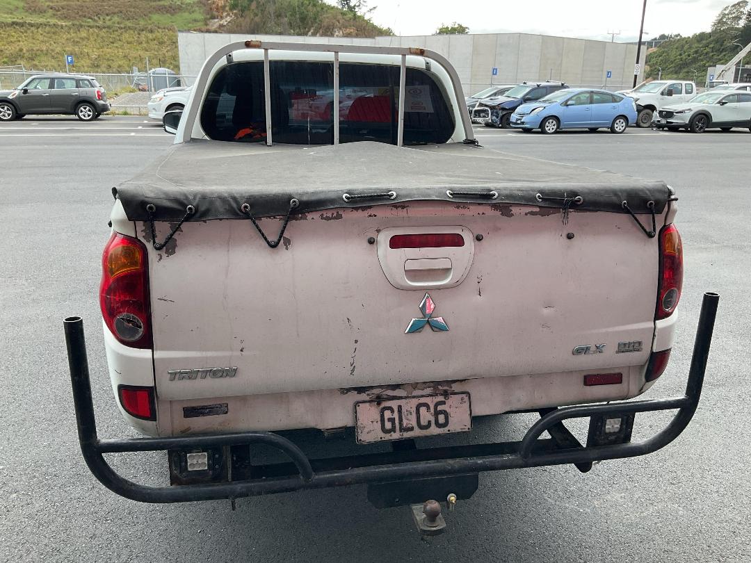 Photo '8' of Mitsubishi Triton D/CAB GLX