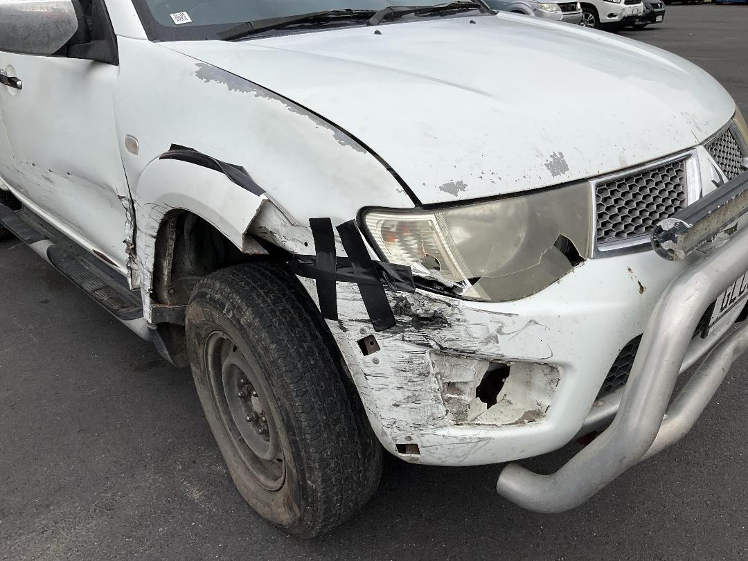 Photo '20' of Mitsubishi Triton D/CAB GLX