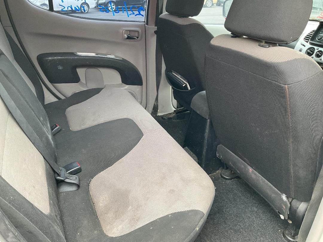 Photo '16' of Mitsubishi Triton D/CAB GLX