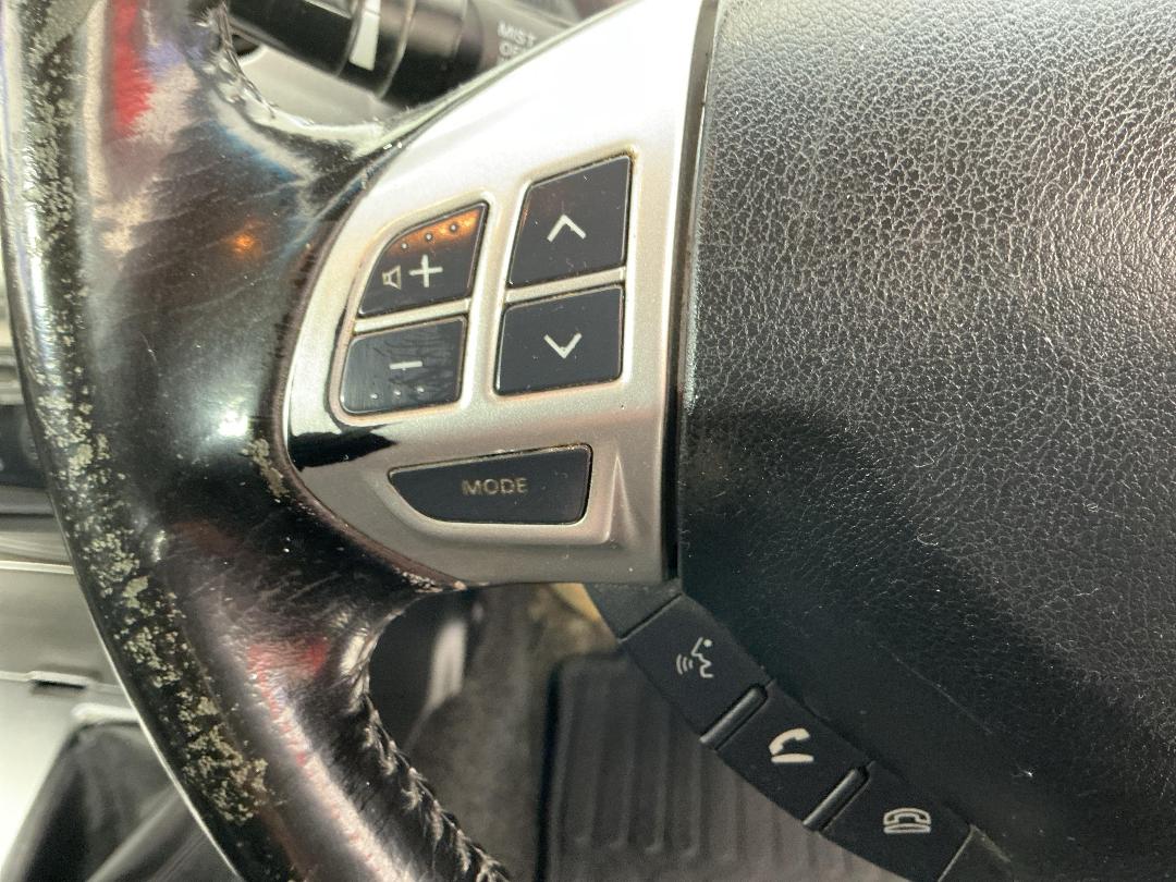 Photo '26' of Mitsubishi Triton