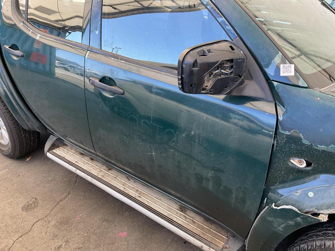 Photo '4' of Mitsubishi Triton D/CAB GLX