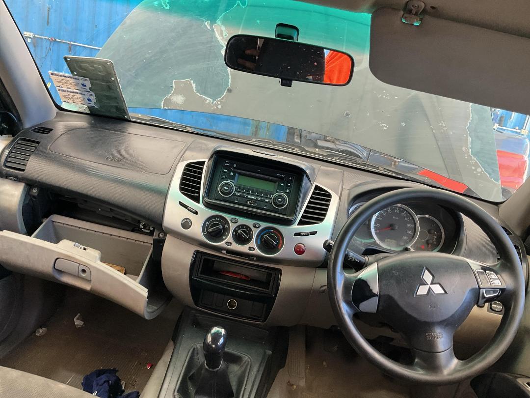 Photo '23' of Mitsubishi Triton D/CAB GLX