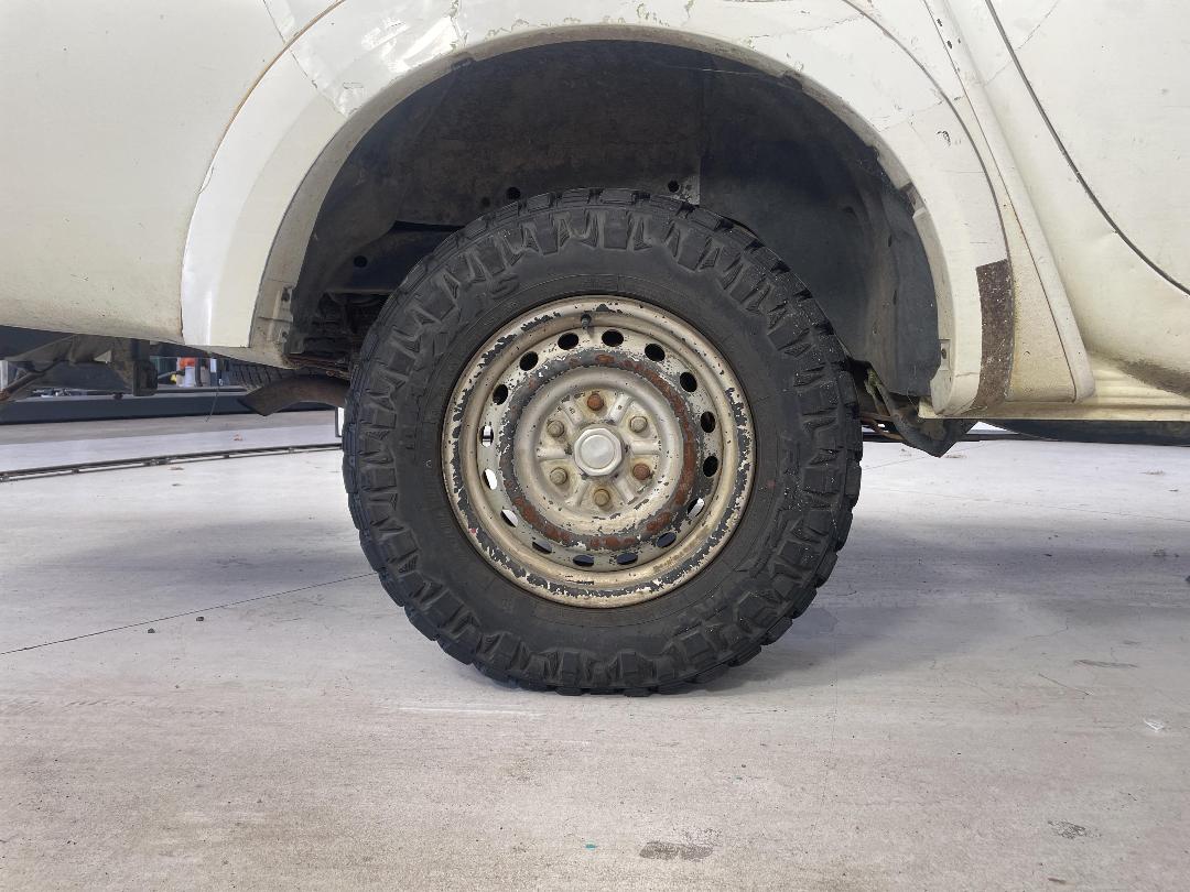 Photo '10' of Mitsubishi Triton D/CAB GL Photo '10' of Mitsubishi Triton D/CAB GL