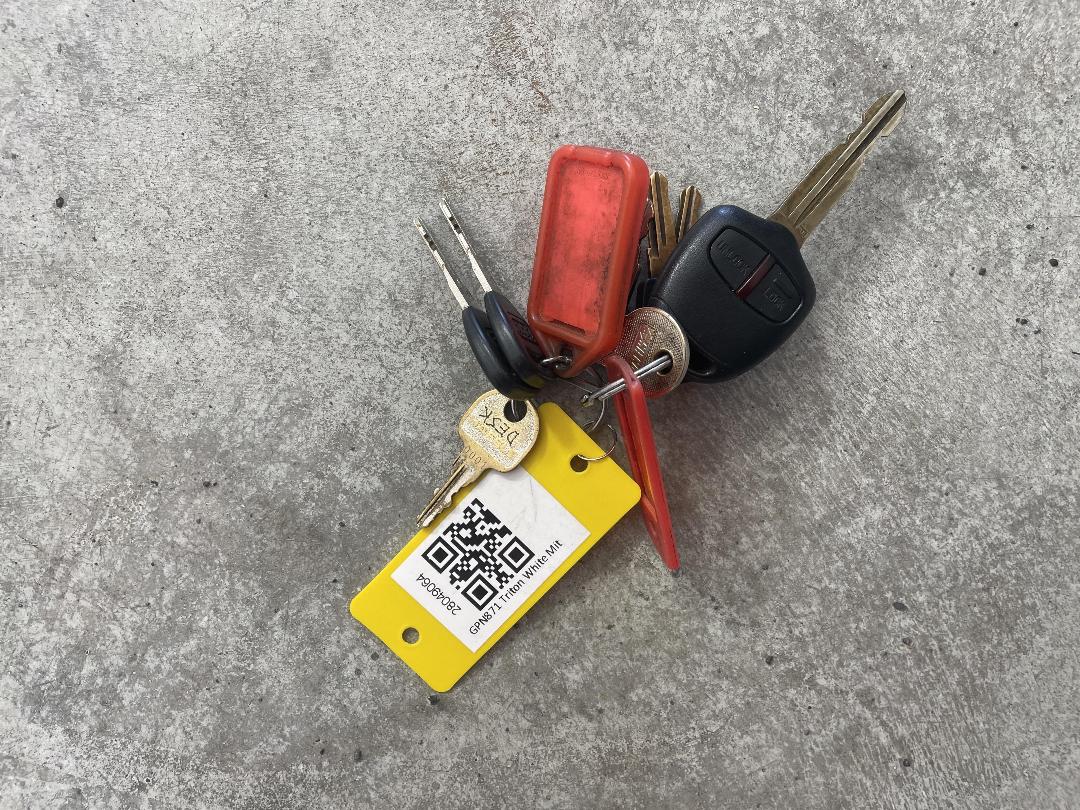 Photo '20' of Mitsubishi Triton D/CAB GL Photo '20' of Mitsubishi Triton D/CAB GL