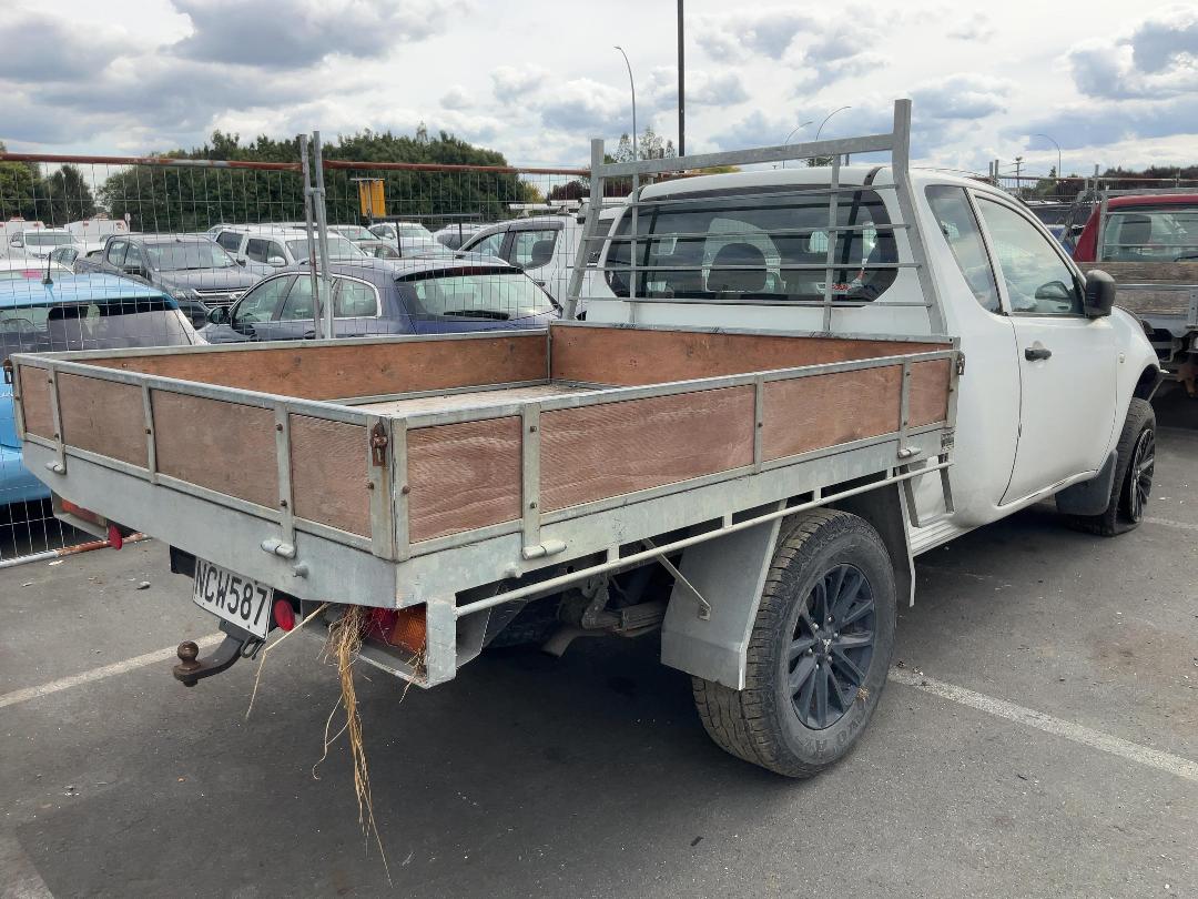 Photo '4' of Mitsubishi Triton Club CC GL