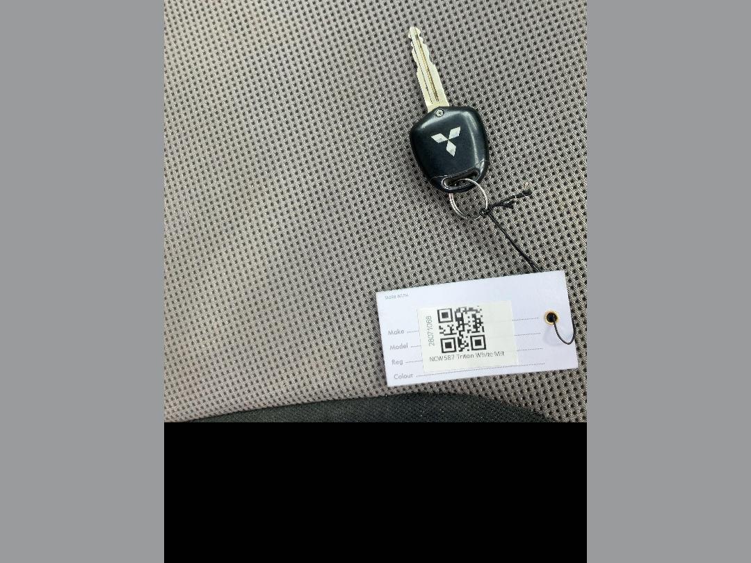 Photo '13' of Mitsubishi Triton Club CC GL