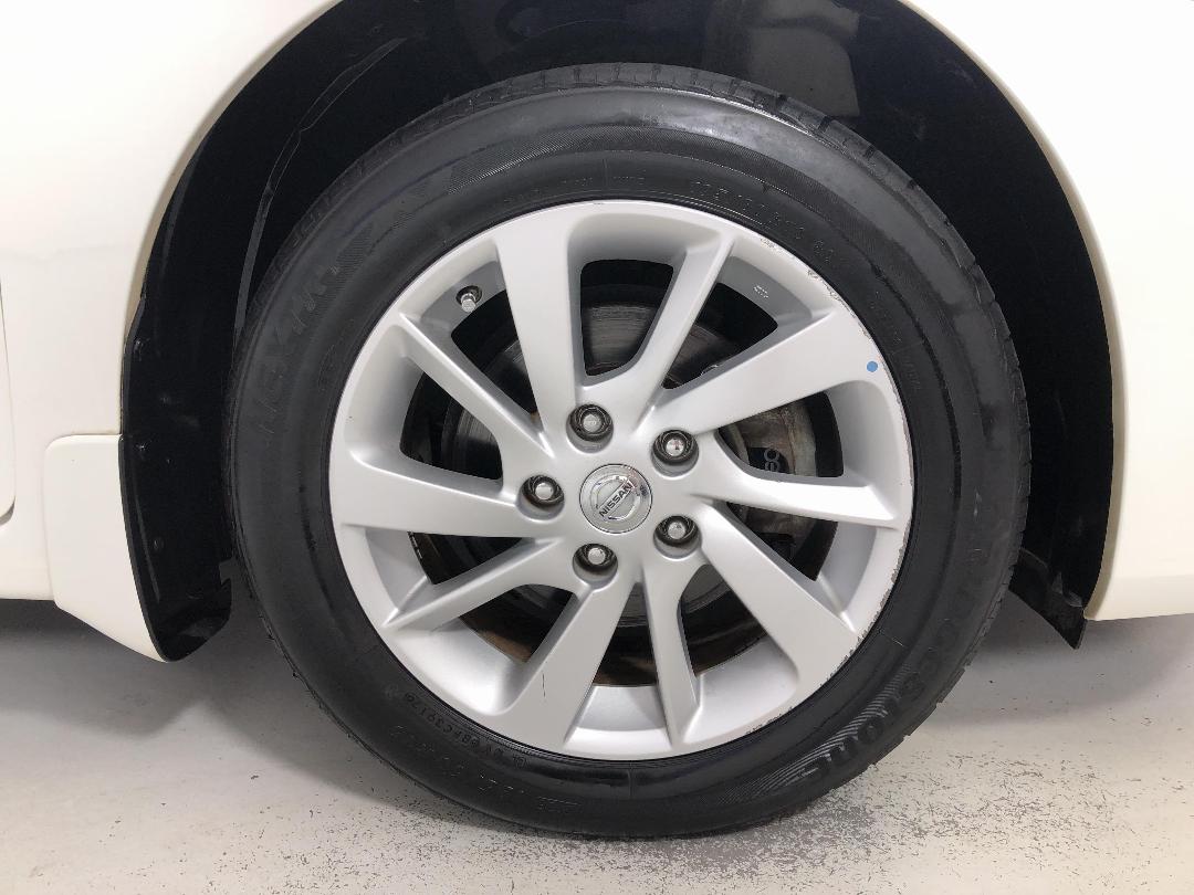 Photo '9' of Nissan Bluebird