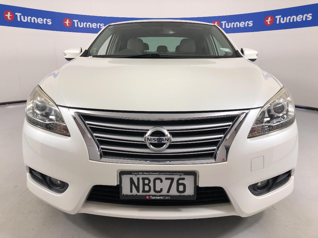 Photo '2' of Nissan Bluebird