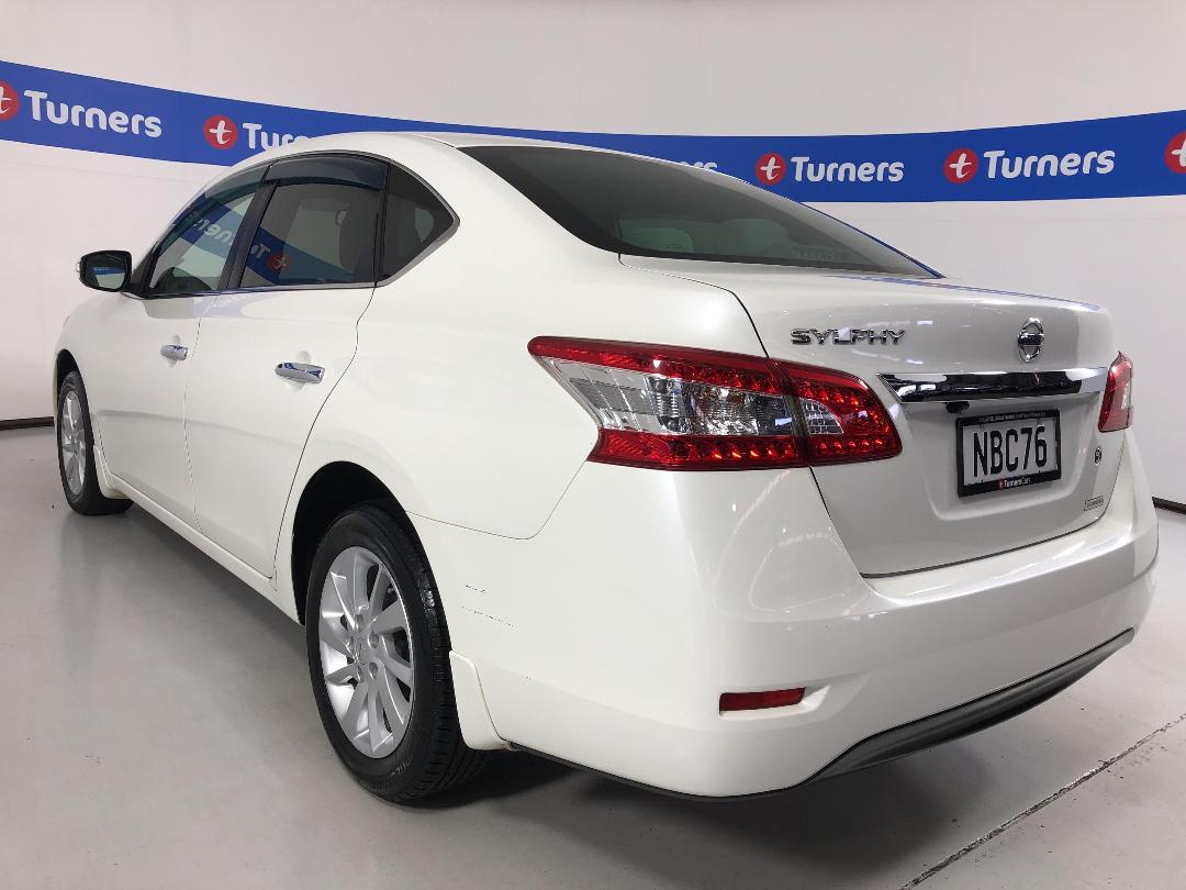 Photo '5' of Nissan Bluebird