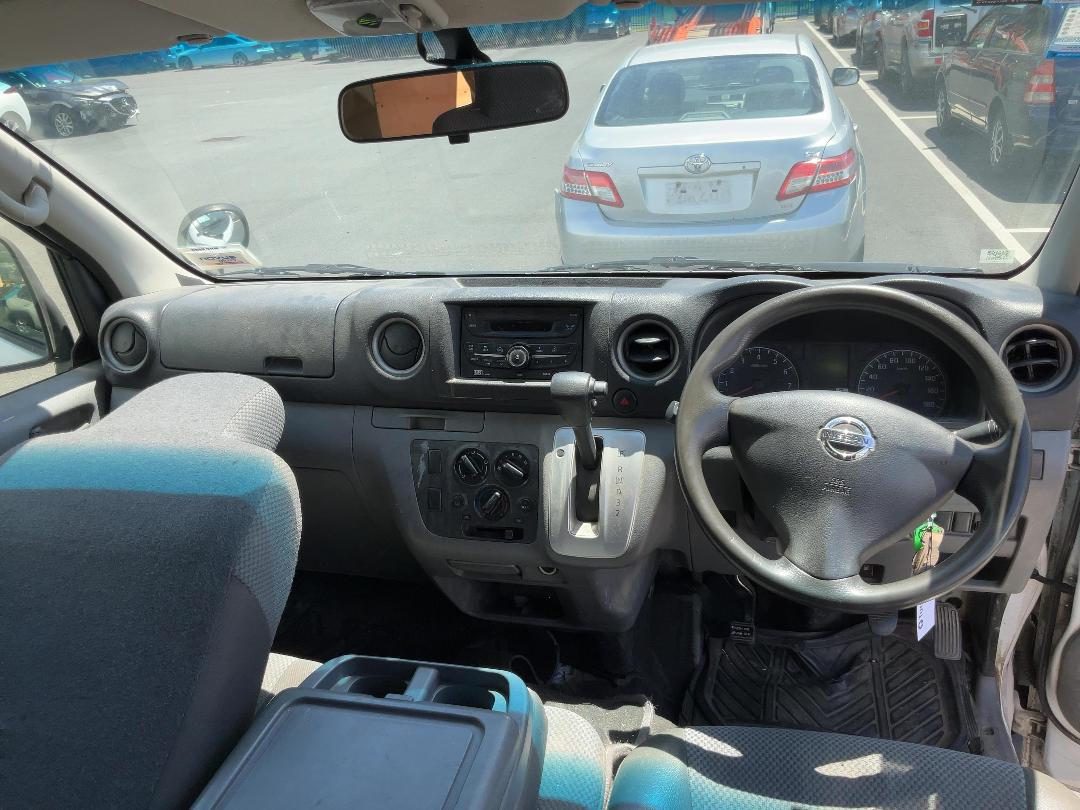 Photo '10' of Nissan Caravan NV 350 Photo '10' of Nissan Caravan NV 350