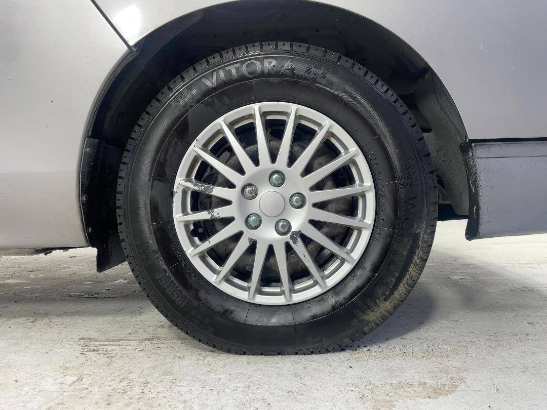 Photo '9' of Nissan Caravan