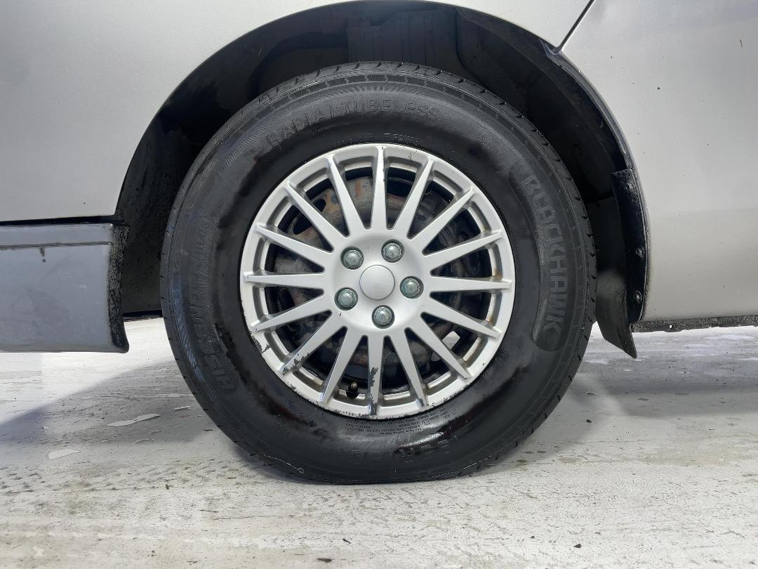 Photo '10' of Nissan Caravan