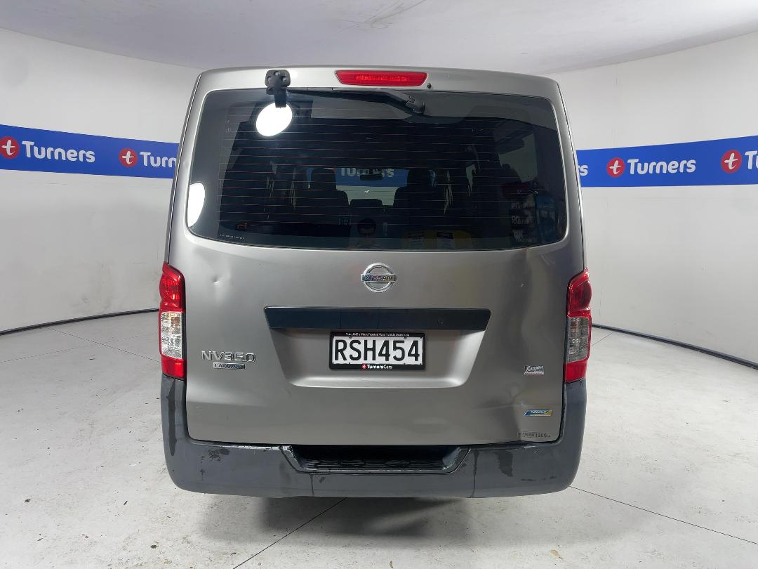 Photo '6' of Nissan Caravan
