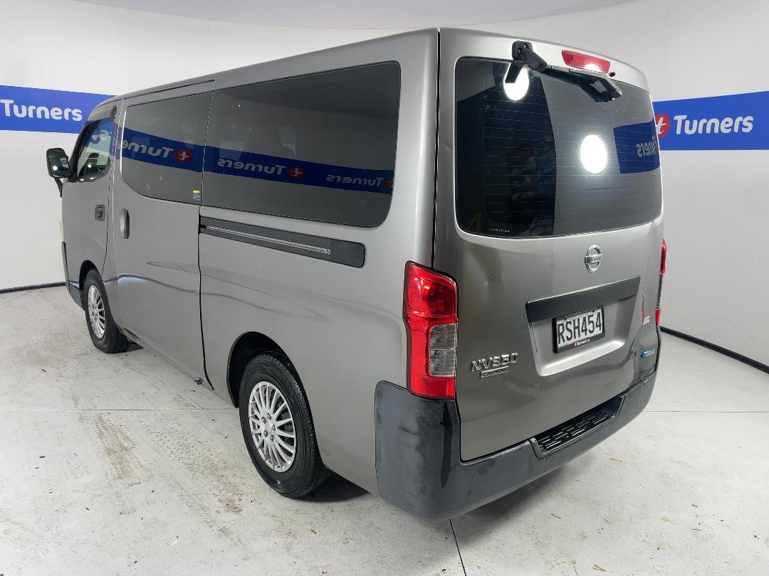 Photo '5' of Nissan Caravan