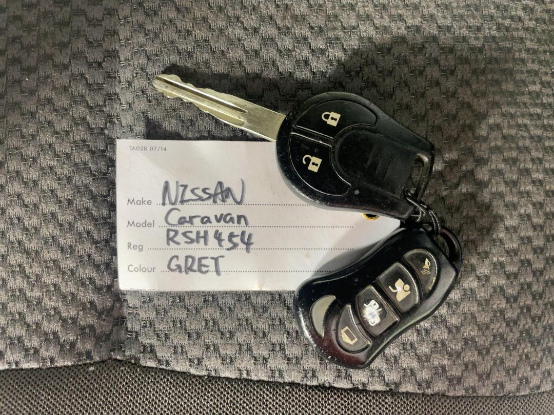 Photo '22' of Nissan Caravan