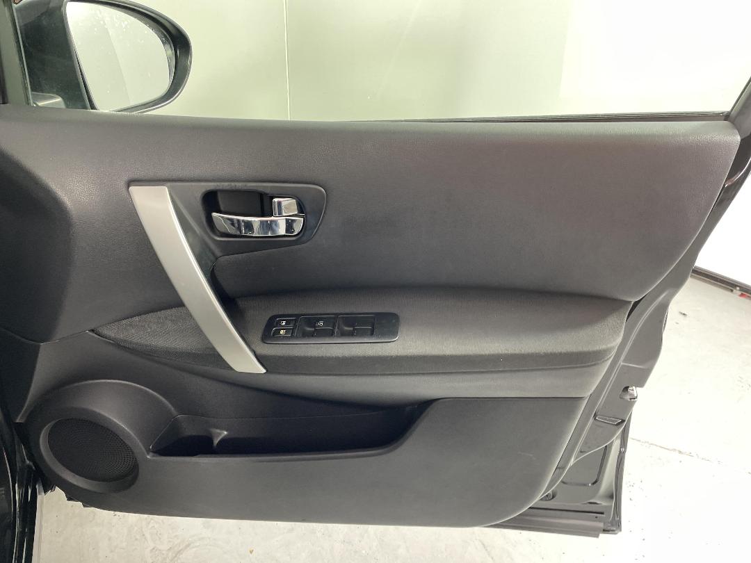 Photo '15' of Nissan Dualis Photo '15' of Nissan Dualis