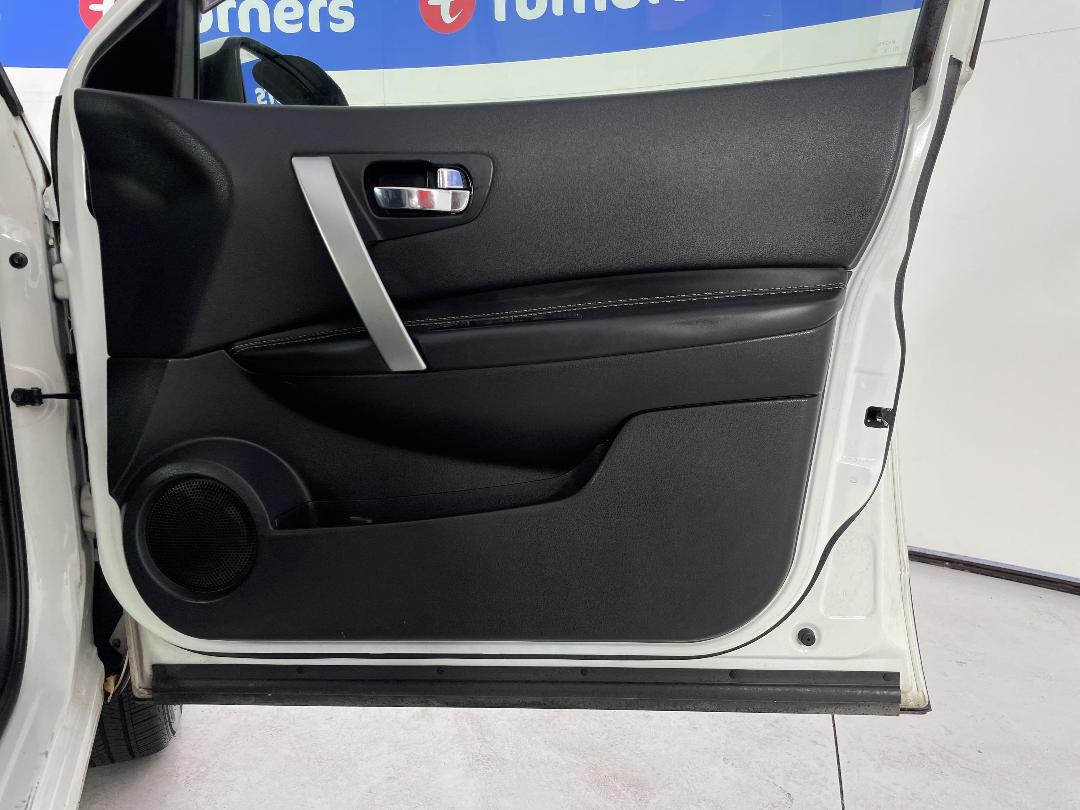 Photo '15' of Nissan Dualis