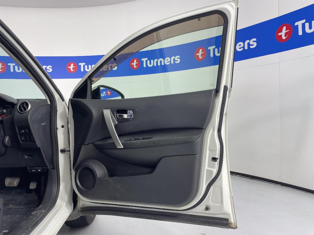 Photo '15' of Nissan Dualis