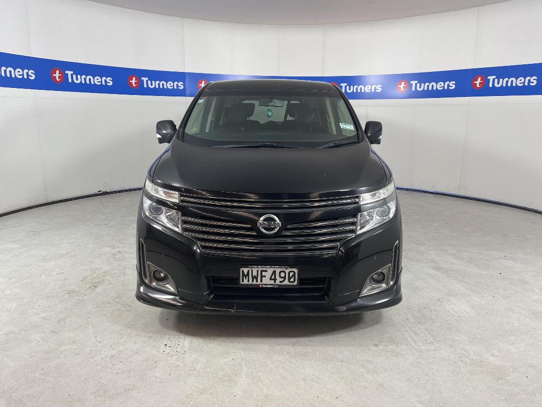 Photo '2' of Nissan Elgrand Photo '2' of Nissan Elgrand