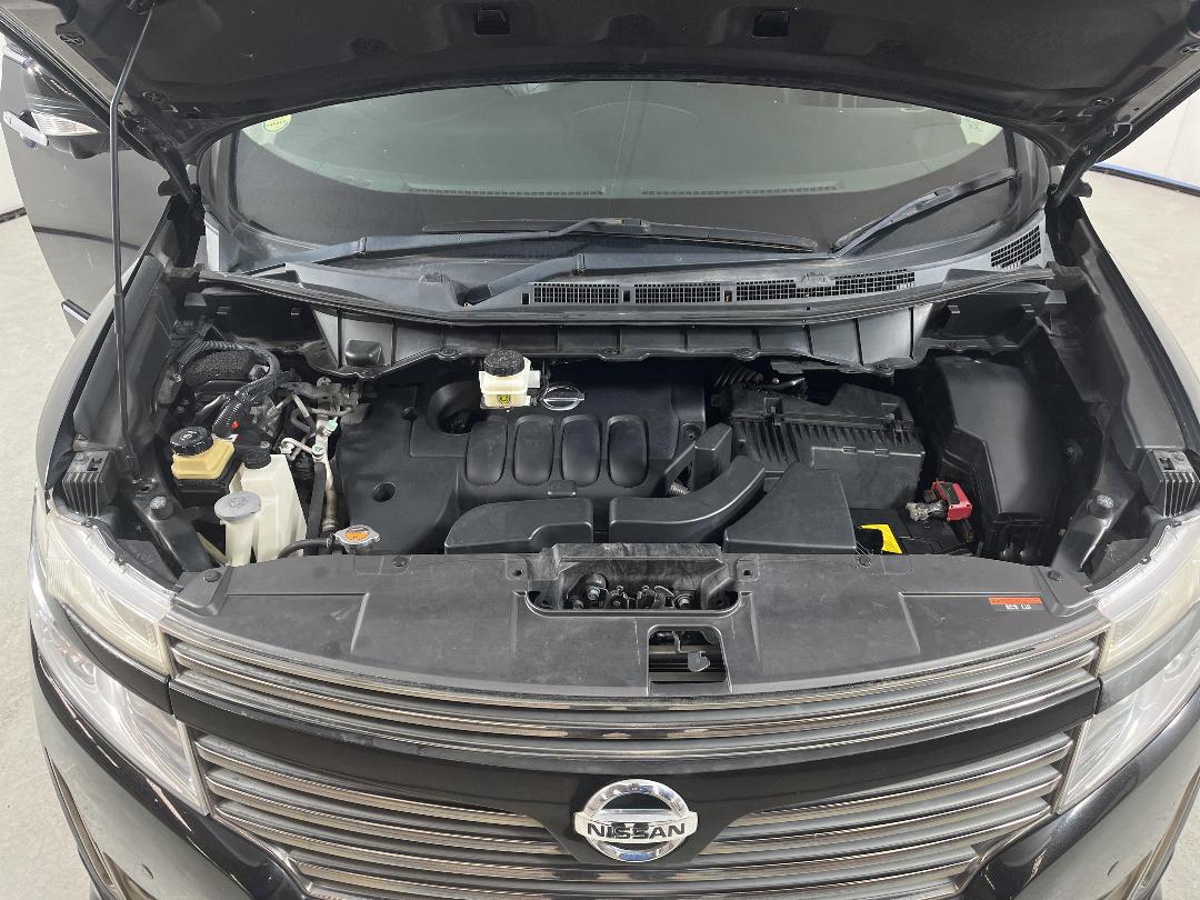 Photo '11' of Nissan Elgrand Photo '11' of Nissan Elgrand