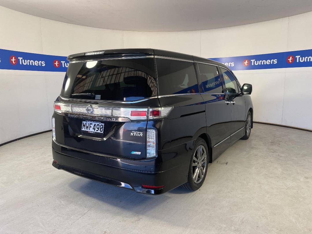 Photo '6' of Nissan Elgrand Photo '6' of Nissan Elgrand