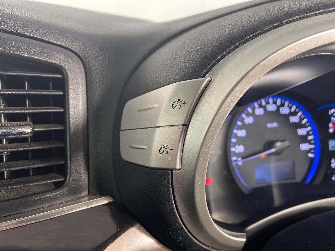 Photo '28' of Nissan Elgrand Photo '28' of Nissan Elgrand