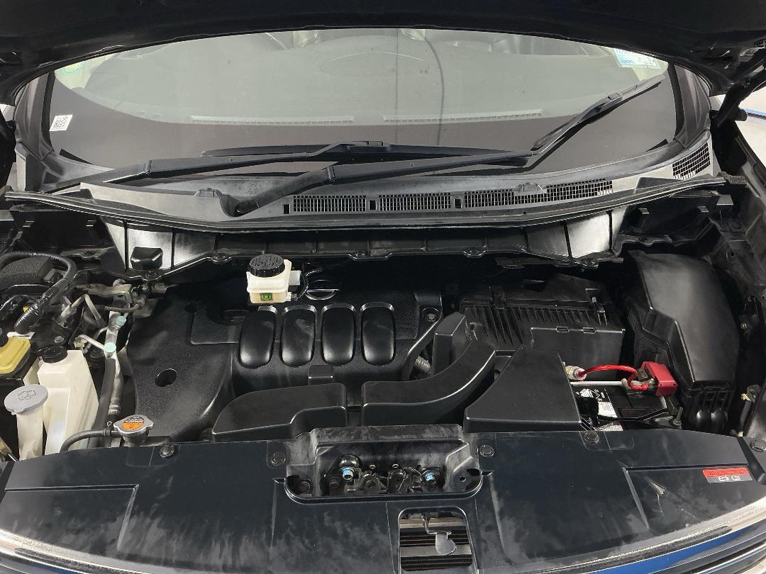 Photo '13' of Nissan Elgrand Photo '13' of Nissan Elgrand