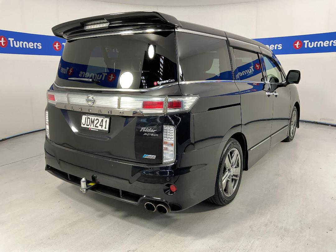 Photo '7' of Nissan Elgrand Photo '7' of Nissan Elgrand