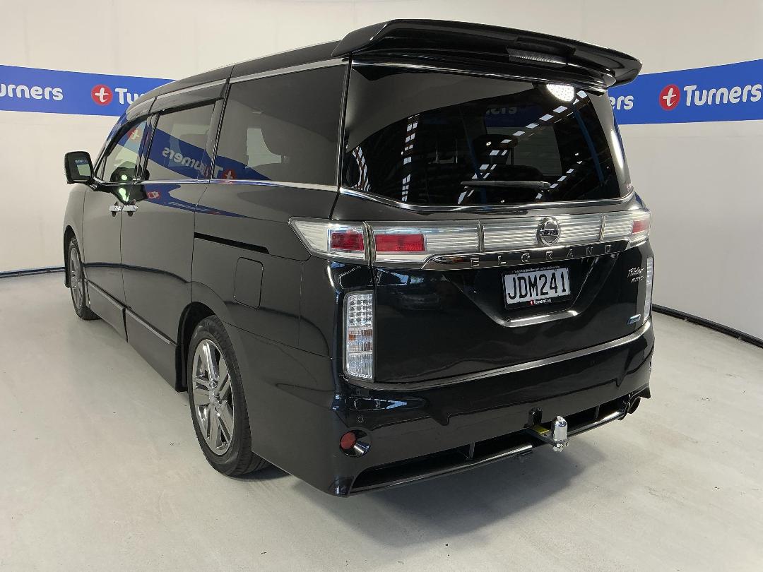 Photo '5' of Nissan Elgrand Photo '5' of Nissan Elgrand