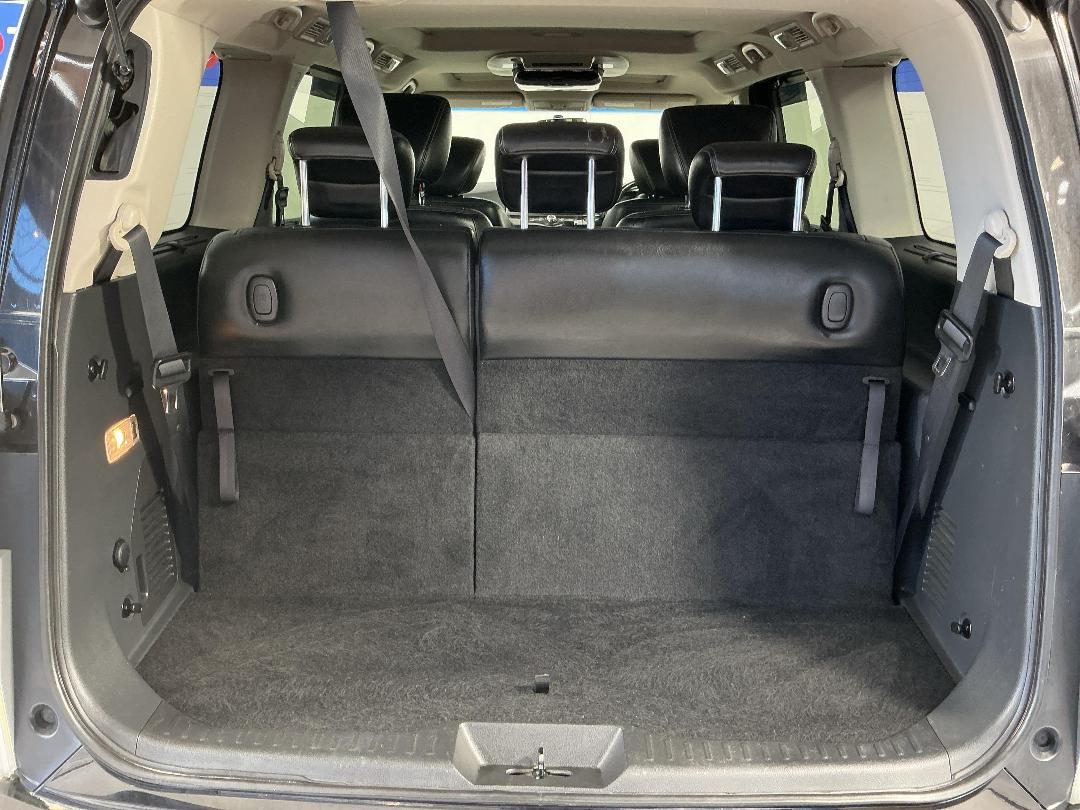 Photo '14' of Nissan Elgrand Photo '14' of Nissan Elgrand