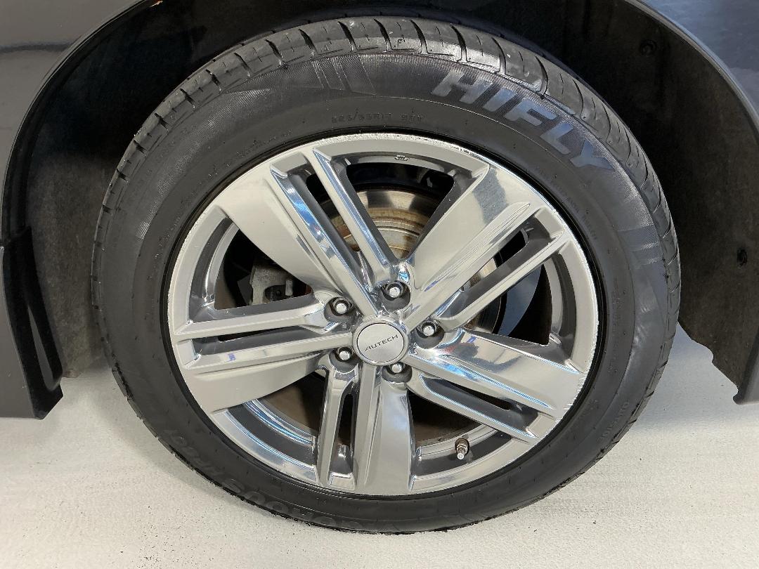 Photo '11' of Nissan Elgrand Photo '11' of Nissan Elgrand