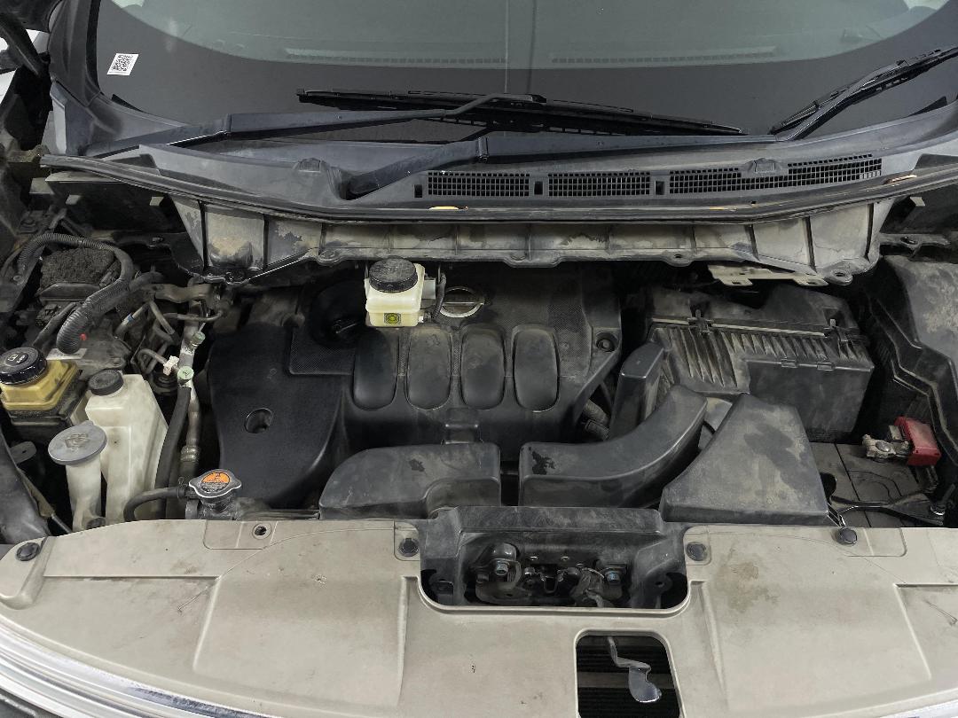 Photo '13' of Nissan Elgrand Photo '13' of Nissan Elgrand