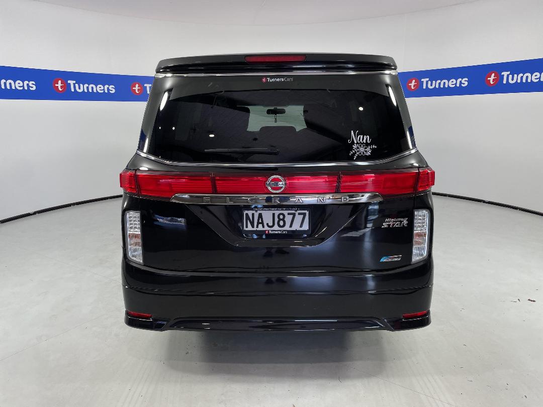 Photo '6' of Nissan Elgrand Photo '6' of Nissan Elgrand