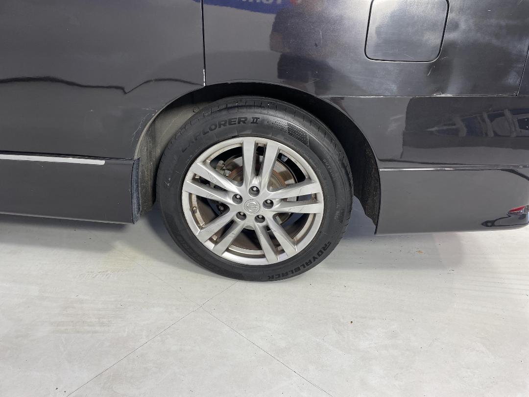 Photo '11' of Nissan Elgrand Photo '11' of Nissan Elgrand