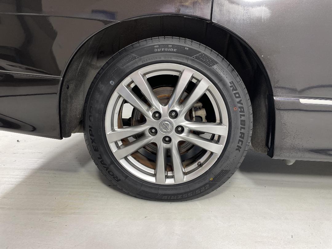 Photo '12' of Nissan Elgrand